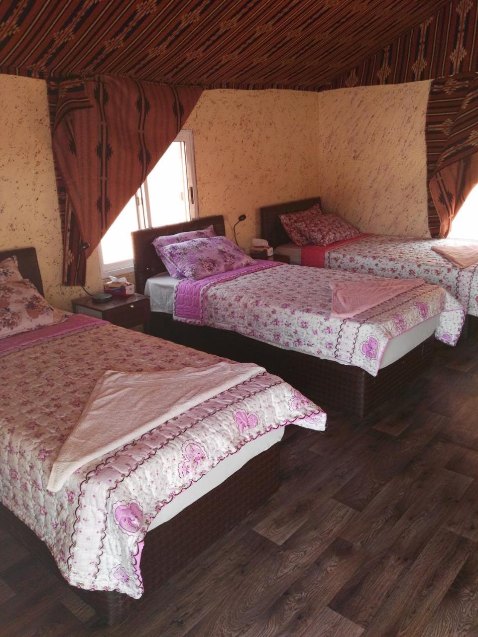 Rainbow Camp Hotel Wadi Rum Exterior foto